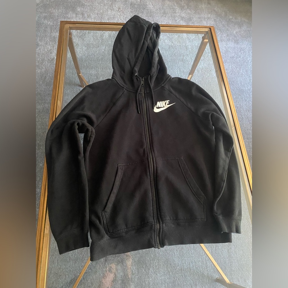 Black Nike Woman’s Zip Up